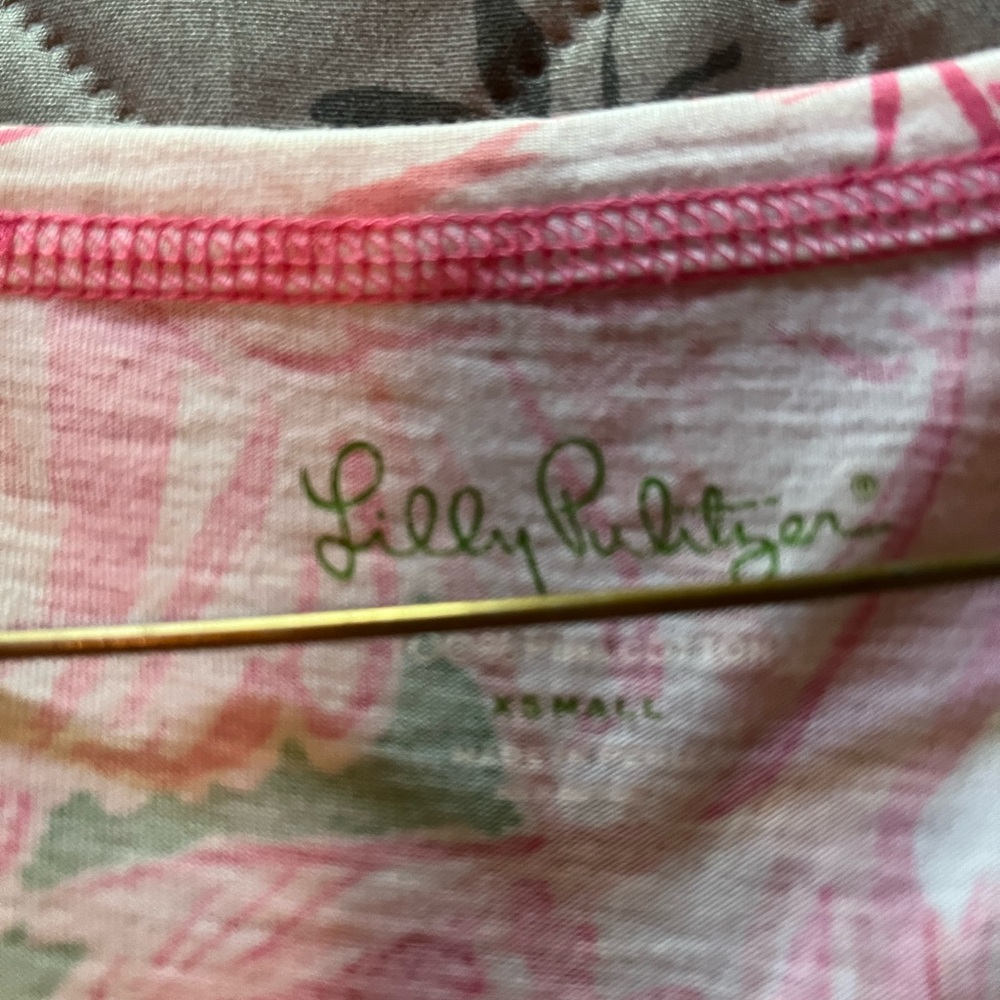 Lily Pulitzer pink flamingo dress in XS! Good pre loved condition!